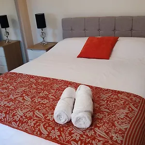 Apartment Baystays Scenic View, Swansea